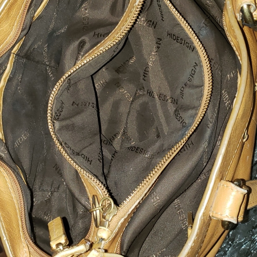 Hidesign Handbag - Picture 3 of 5